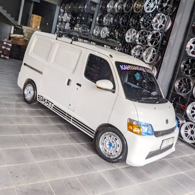 Gran Max 1.3 Putih AC Non PS Manual 2015